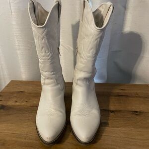 Steve Madden White Heeled Western Boots